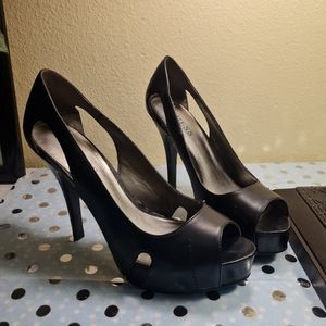 Guess black high heels